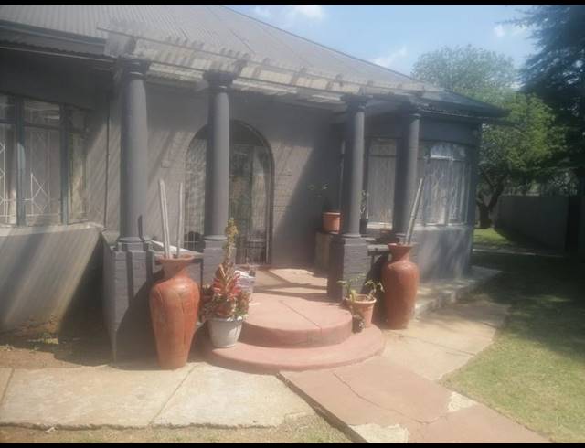 3 BEDROOM HOUSE FOR SALE IN NORTHMEAD